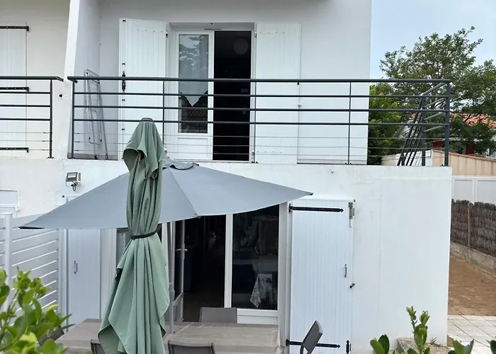 Appartamento Rénové Avec Terrasse Très Bien Situé Saint-Jean-de-Monts